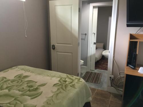 Hostal White House Bed And Breakfast