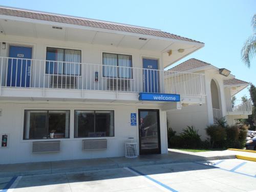 Motel 6 Temecula - Historic Old Town