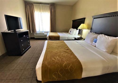 Hotel Comfort Suites Tulare