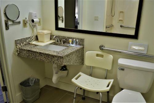 Hotel Comfort Suites Tulare