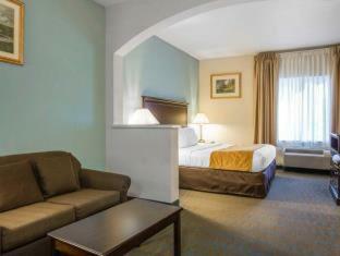 Hotel Comfort Suites Tulare