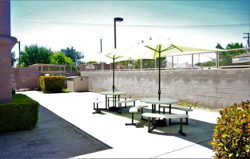Hotel Comfort Suites Tulare