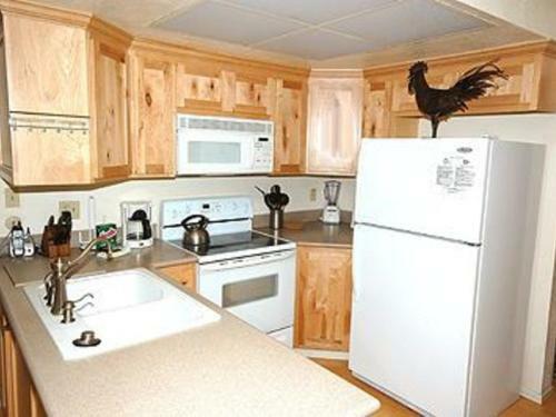 Colorado Avenue Holiday Home