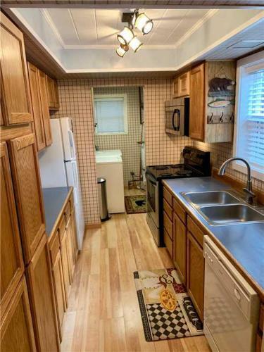 Larch Cabin