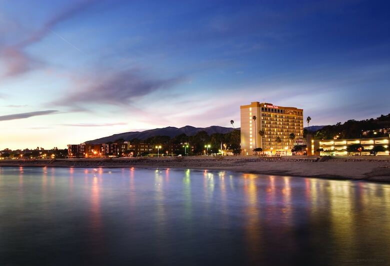 Crowne Plaza Hotel Ventura Beach