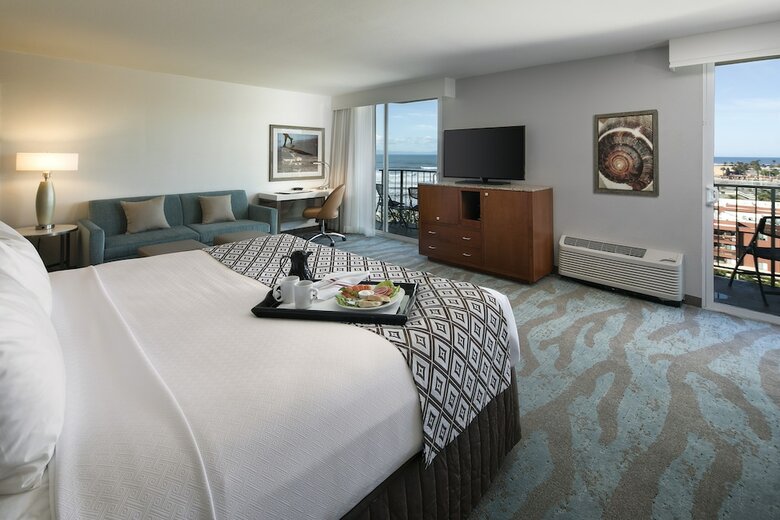 Crowne Plaza Hotel Ventura Beach