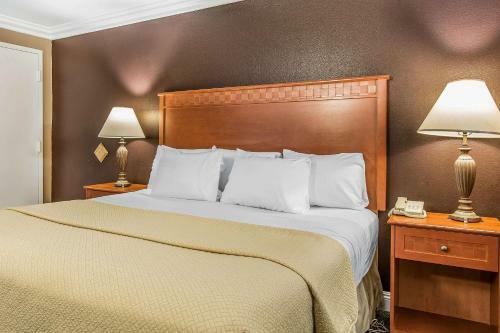 Hotel Rodeway Inn Ventura