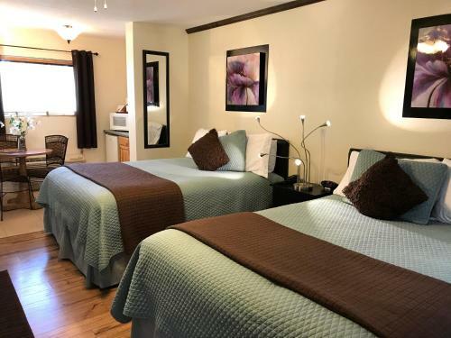 Hotel Alpenrose Inn