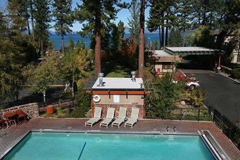 Hotel Inn By The Lake
