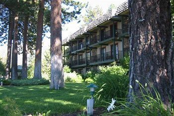 Hotel Inn By The Lake