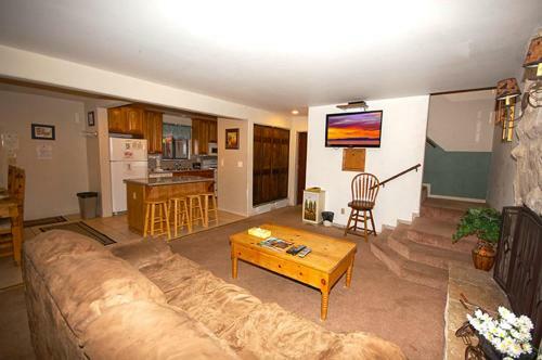 High Meadow Trail Holiday Home