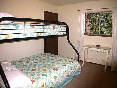 High Meadow Trail Holiday Home