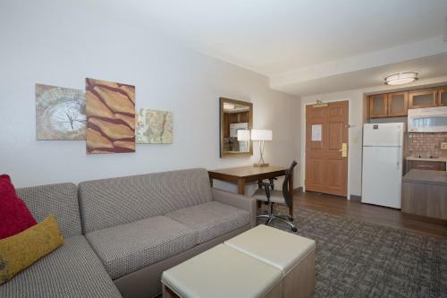 Hotel Staybridge Suites Denver International Airport