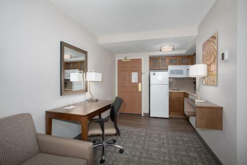 Hotel Staybridge Suites Denver International Airport