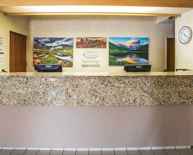 Hotel Econo Lodge Denver International Airport