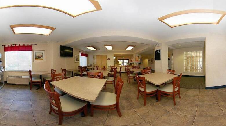Hotel Econo Lodge Denver International Airport