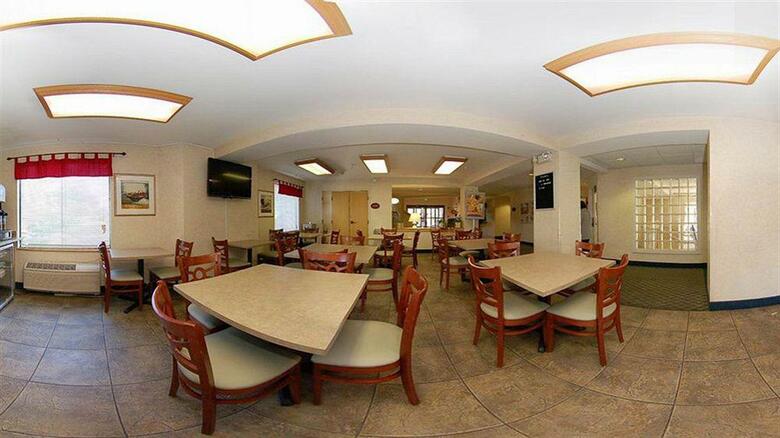 Hotel Econo Lodge Denver International Airport