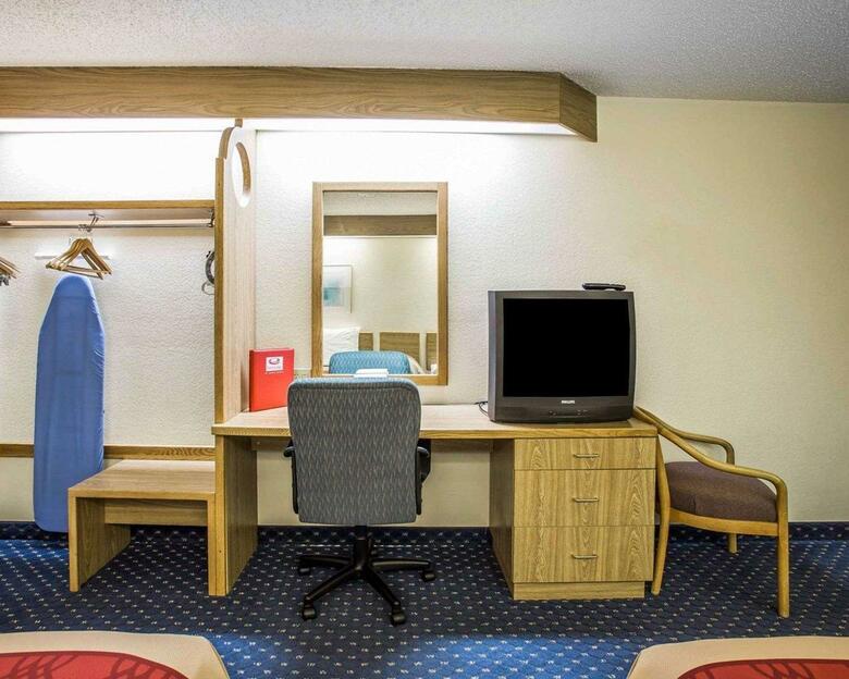 Hotel Econo Lodge Denver International Airport