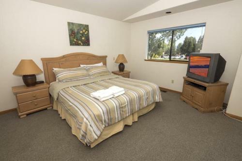 Capri Drive Holiday Home