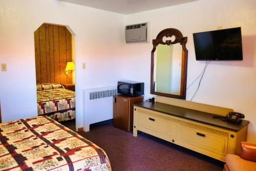 Stagecoach Motel Colorado Springs