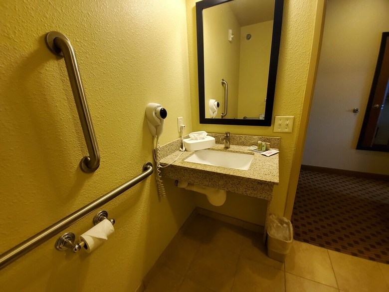 Hotel Cobblestone Inn & Suites Eaton