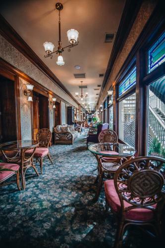 General Palmer Hotel