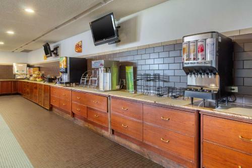 Hotel Super 8 Midtown