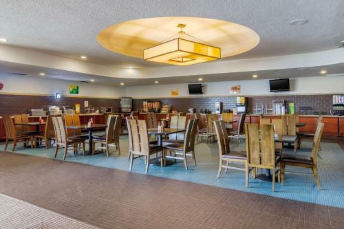 Hotel Super 8 Midtown