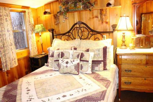 Hotel Pine Haven Resort
