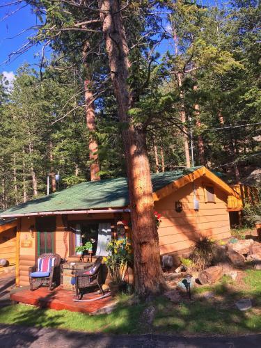 Hotel Pine Haven Resort