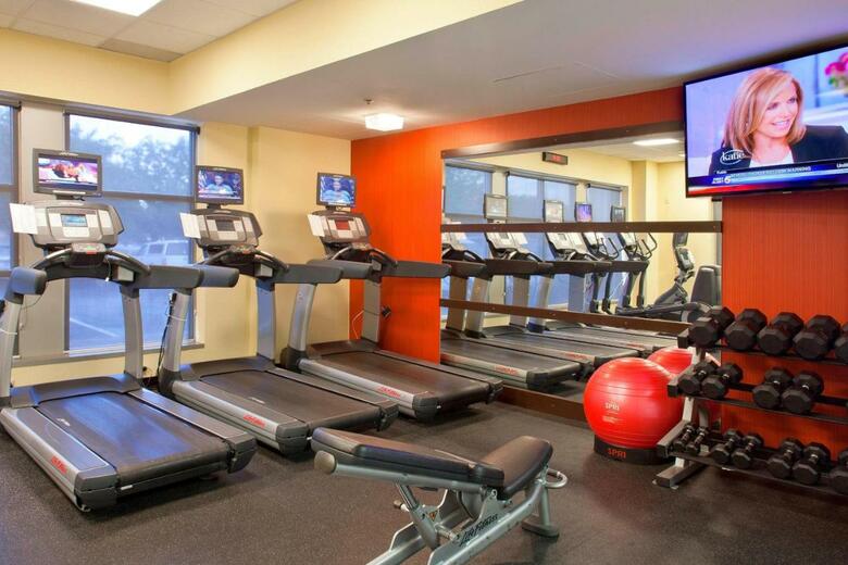 Hotel Courtyard By Marriott Pueblo