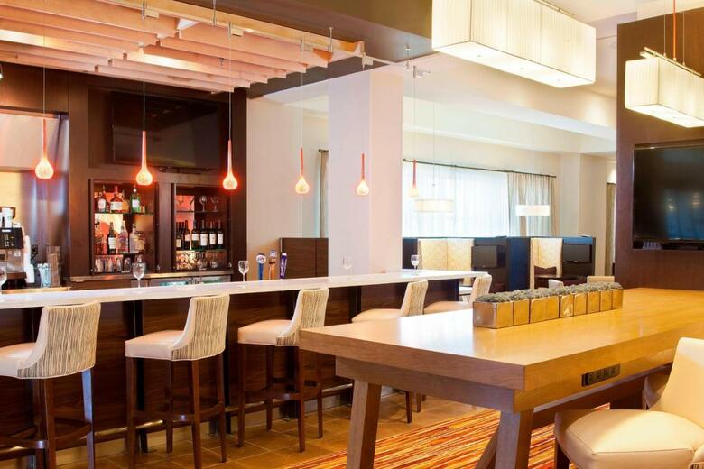 Hotel Courtyard By Marriott Pueblo