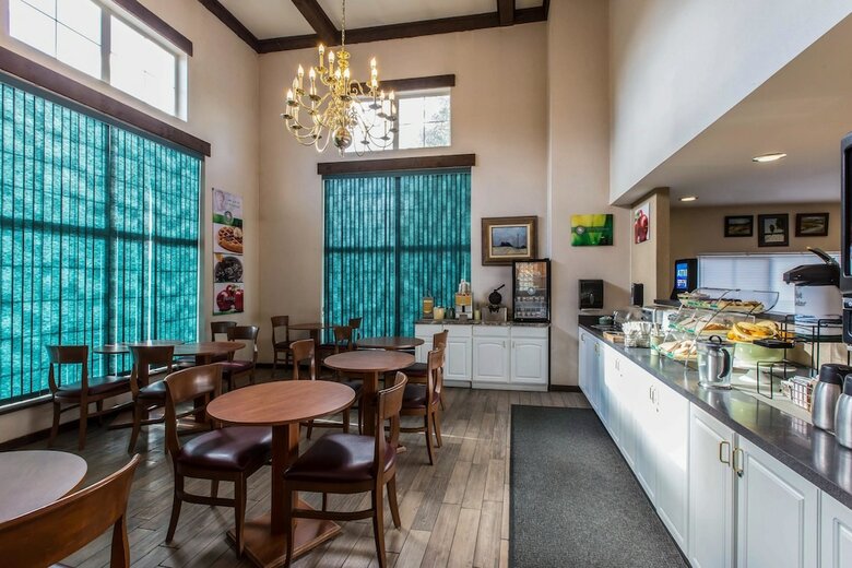 Hotel Quality Inn And Suites Summit County