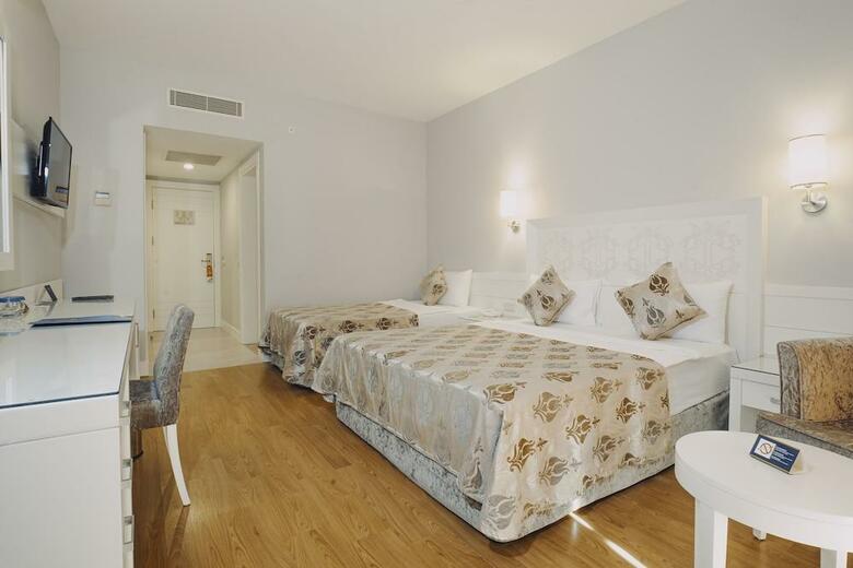 Hotel Amelia Beach Resort & Spa