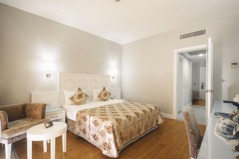 Hotel Amelia Beach Resort & Spa