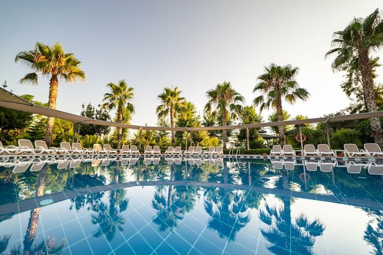 Hotel Amelia Beach Resort & Spa
