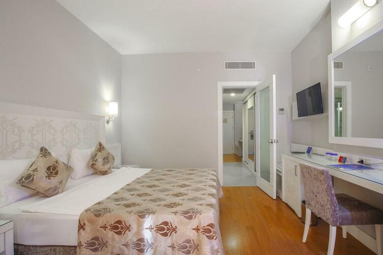 Hotel Amelia Beach Resort & Spa