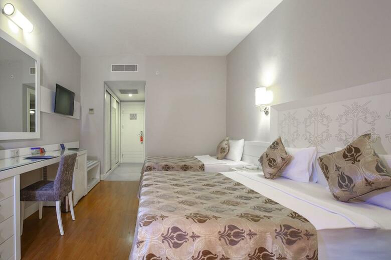Hotel Amelia Beach Resort & Spa
