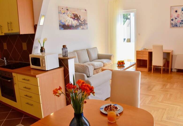 Hotel Pervanovo Apartments
