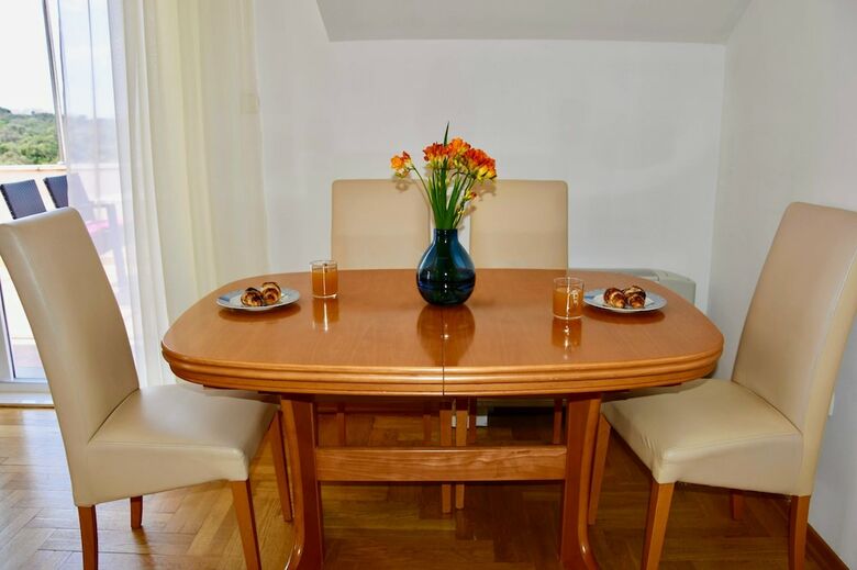 Hotel Pervanovo Apartments