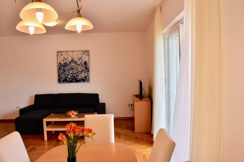 Hotel Pervanovo Apartments