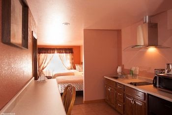 Valley Hi Motel