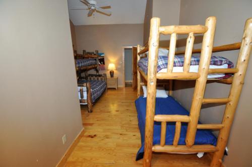 East Streamside Circle Holiday Home