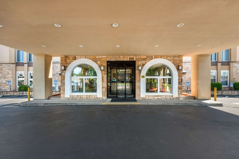 Hotel Comfort Inn And Suites East Hartford