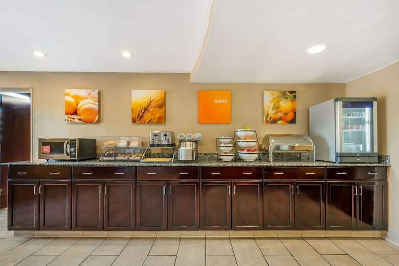 Hotel Comfort Inn And Suites East Hartford