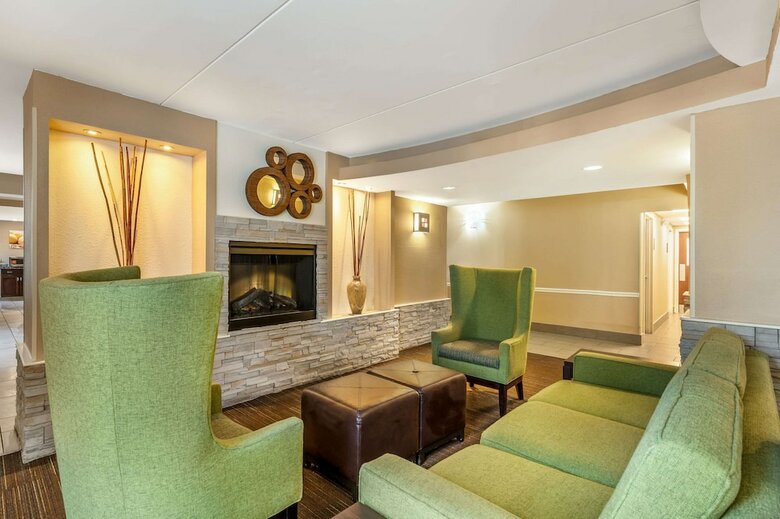 Hotel Comfort Inn And Suites East Hartford