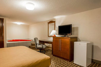 Hotel Rodeway Inn And Suites