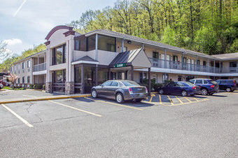 Hotel Rodeway Inn And Suites