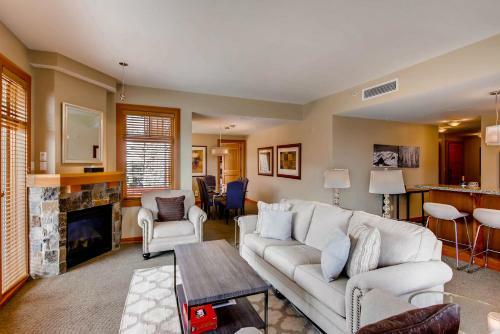 Hotel Capitol Peak Lodge
