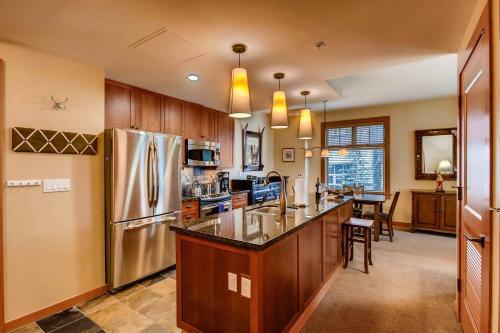 Hotel Capitol Peak Lodge